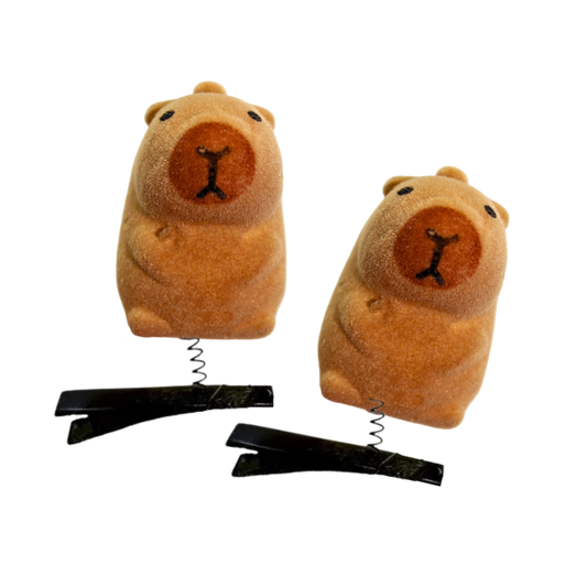 Pasador para el cabello con Capibara bailarín